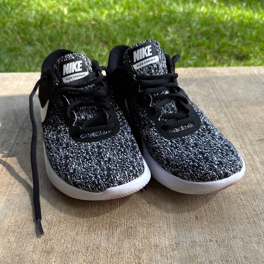Nike Black and White Sneakers with Speckled Design